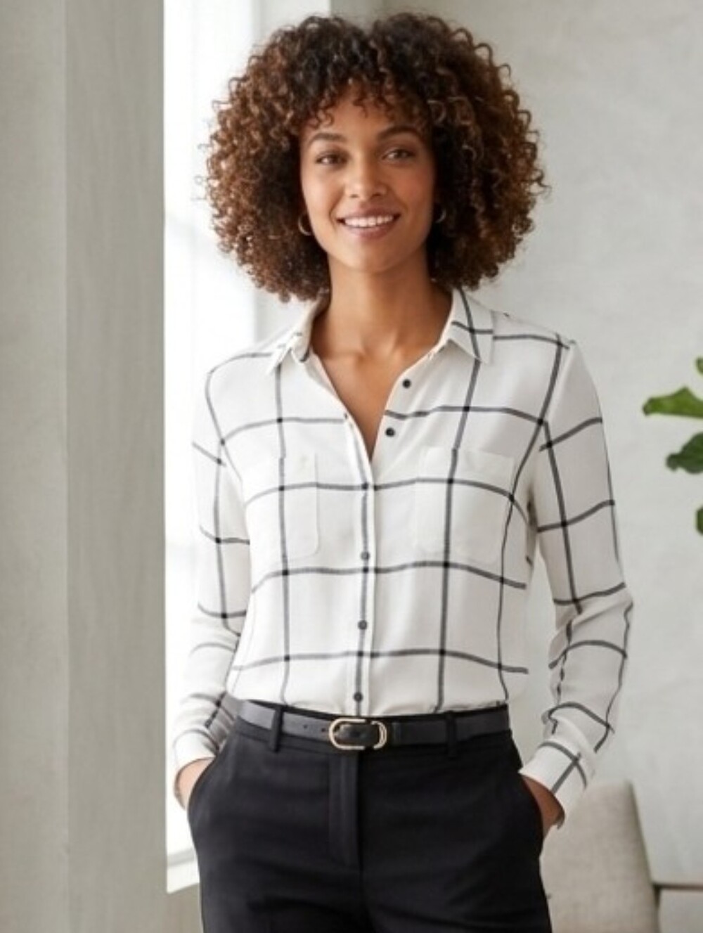 ANN TAYLOR LOFT ivory Vlosue Size S